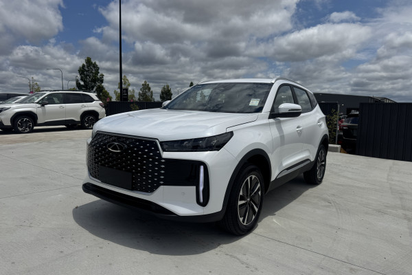 2025 MY26 Chery Tiggo 4  Hybrid Urban SUV Image 3