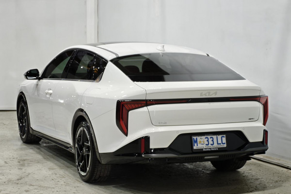 2025 Kia K4 CL4m GT-Line Sedan Image 5
