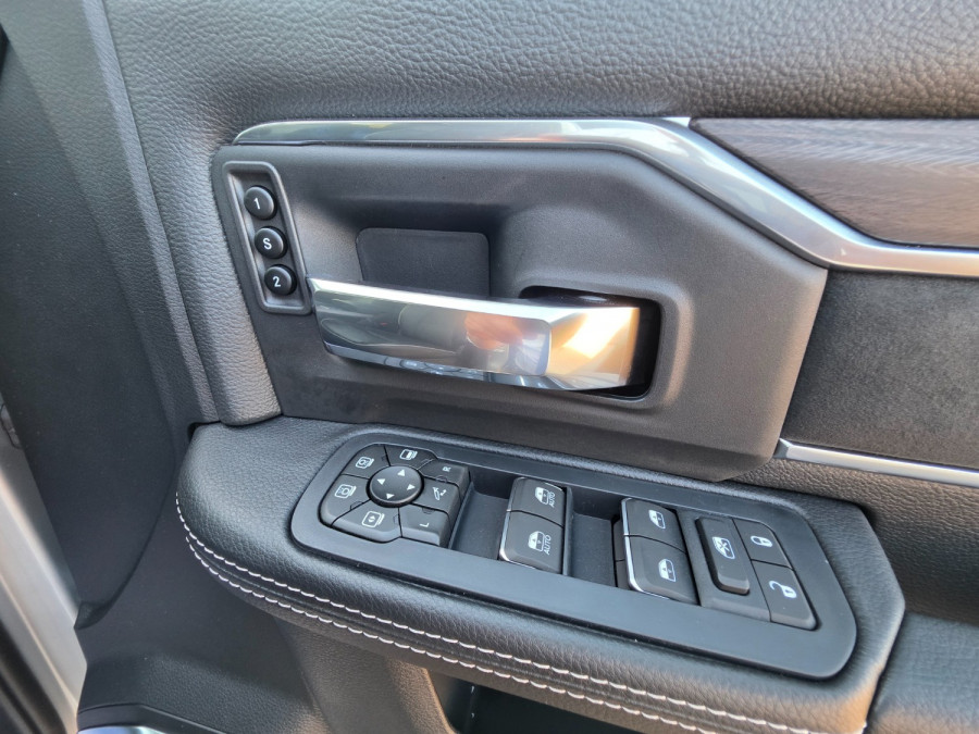 2026 Ram 2500 DJ Laramie Dual Cab Image 20