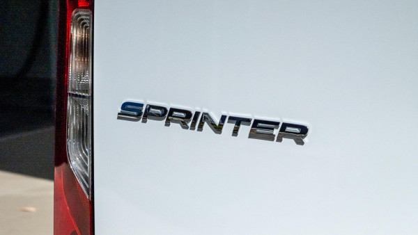 2026 Mercedes-Benz Sprinter VS30 315CDI Bus image 19