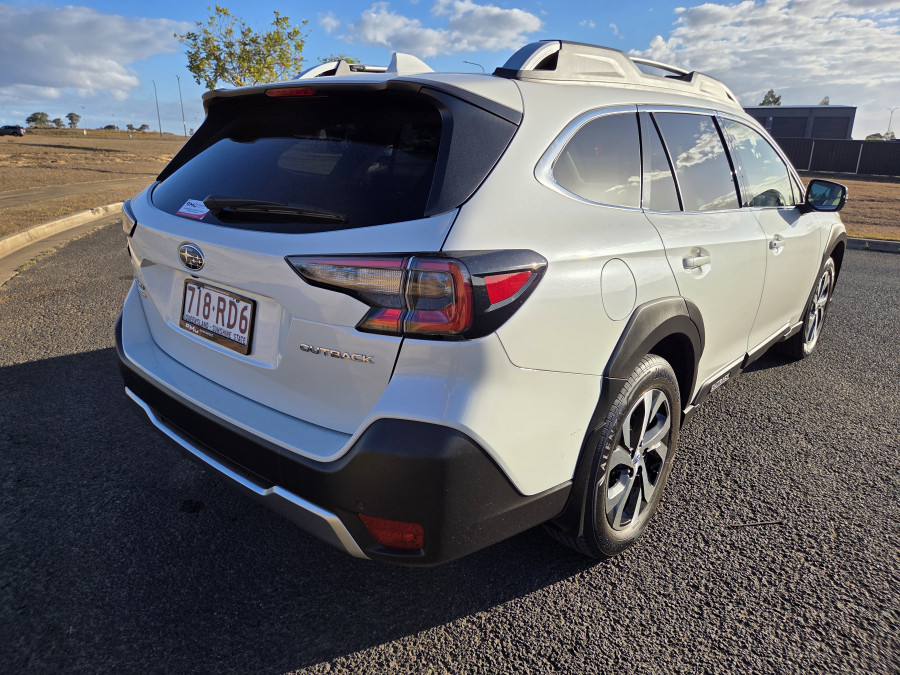 2022 Subaru Outback 6GEN AWD Touring SUV Image 3