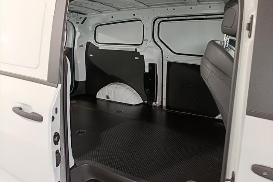 2025 LDV G10 SV7C + Van Image 16