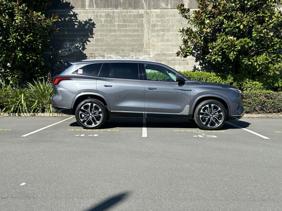 2026 MG QS Excite SUV Image 2