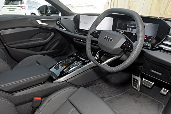 2026 Audi A5 e-hybrid S-Line 270Kw | Quattro Wagon image 7