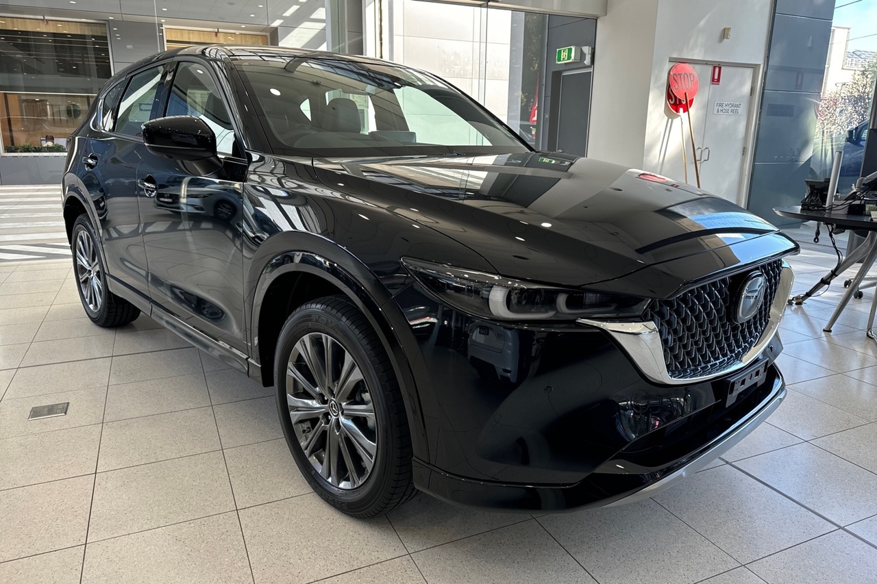 2025 MY24 Mazda CX-5 KF Series G35 Akera SUV Image 1