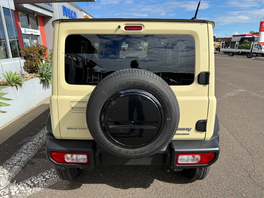2025 Suzuki Jimny XL Wagon Image 7
