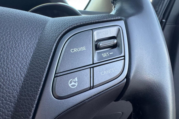 2014 Hyundai Santa Fe DM Highlander SUV Image 24