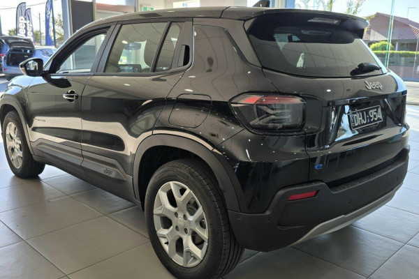 2024 Jeep Avenger JJ Limited SUV Image 5