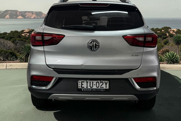 2020 MY19 MG ZS AZS1 Essence SUV Image 3