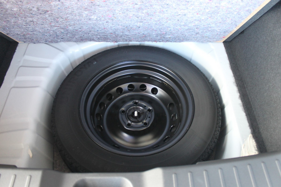 2020 Nissan JUKE F16 ST-L Suv Image 8