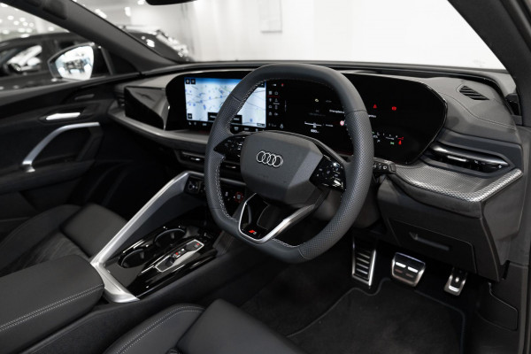 2025 Audi SQ5 GU  SUV image 6