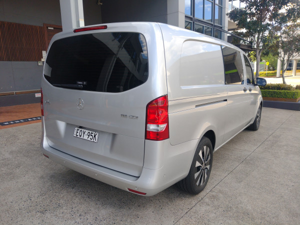 2021 Mercedes-Benz Vito 447 Van image 3