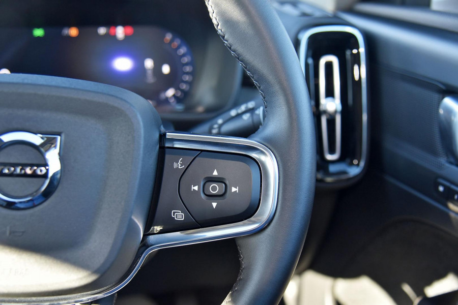 2025 MY26 Volvo XC40 XZ Plus B4 SUV Image 22