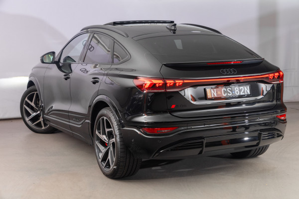 2025 Audi SQ6 e-tron GF SUV image 2