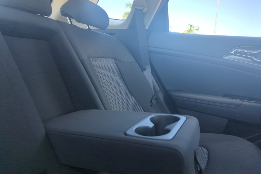 2024 Kia Sportage NQ5 HEV SX SUV Image 15