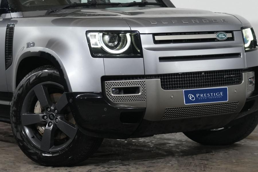 2021 Land Rover Defender L663 110 D300 X-Dynamic HSE SUV Image 2