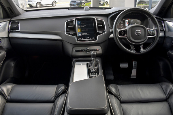2021 Volvo XC90 L Series T6 R-Design SUV image 4