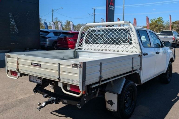 2021 Toyota HiLux GUN125R WorkMate Double Cab Chassis Image 7