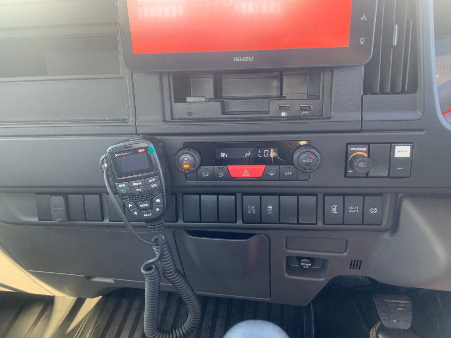 2025 Isuzu  NPR 45/65-175 MT D28 TRADE TRADEPACK Tray Image 19