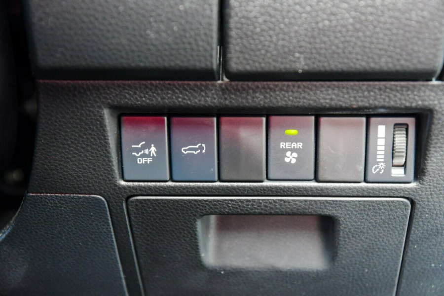 2023 MY24 Isuzu MU-X RJ LS-T SUV Image 18