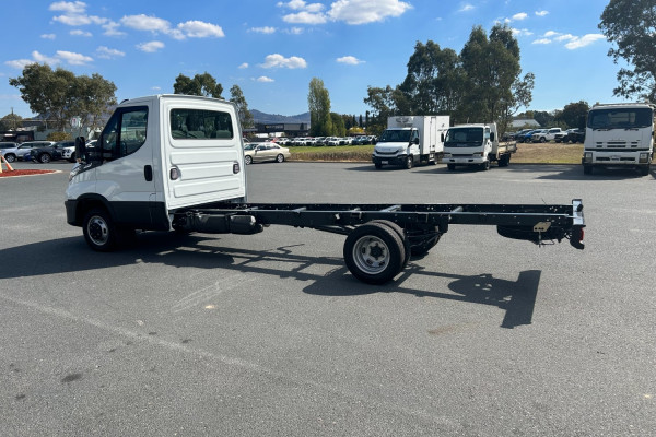 2023 MY22 Iveco Daily E6 Daily Cab Chassis Cab Chassis Image 5