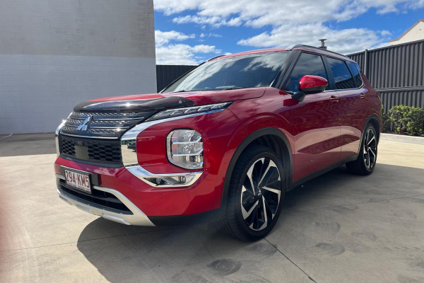 2024 Mitsubishi Outlander ZM Aspire SUV Image 3