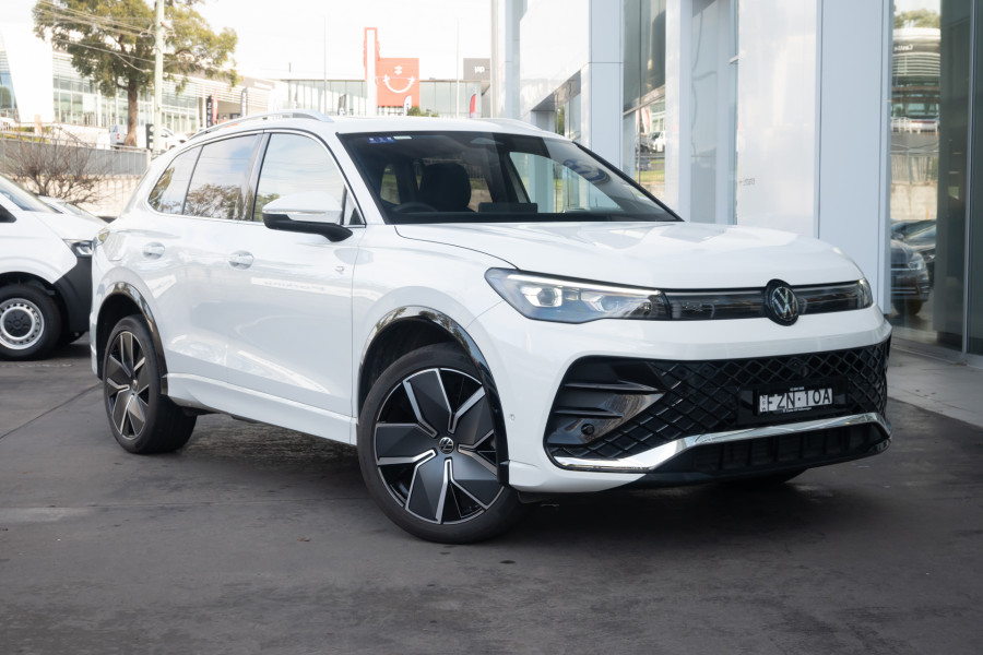2025 Volkswagen Tiguan CT 195TSI R-Line SUV Image 1