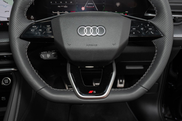 2026 Audi Q5 e-hybrid 270kW SUV image 11