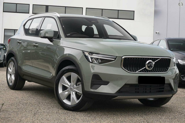 2025 Volvo XC40 XZ Plus B4 SUV