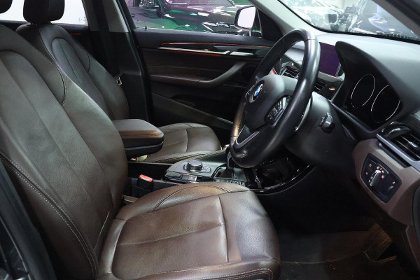 2018 BMW X1 F48 xDrive25i SUV image 11