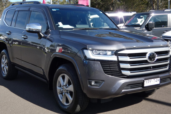 2021 Toyota LandCruiser FJA300R LC300 SAHARA 4X4 SUV Image 2