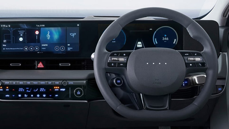 Revised steering wheel design Image