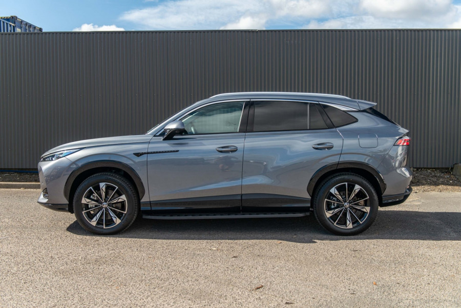 2026 MG HS Super Hybrid Essence SUV Image 9
