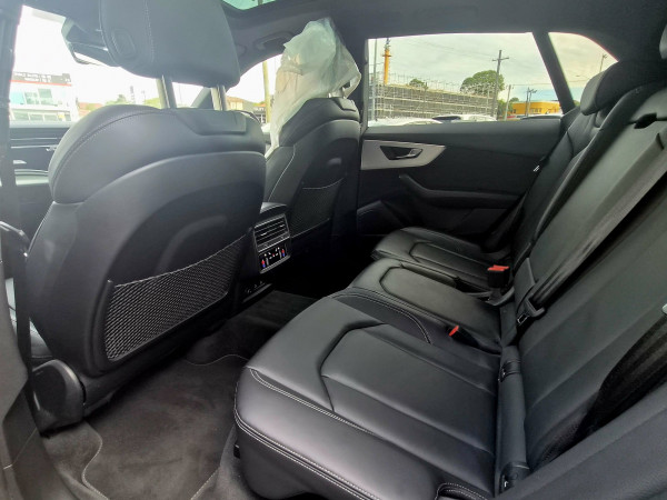 2022 Audi Q8 F1 50 TDI S Line SUV image 10