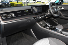 2025 MY24.5 MG HS AS33 Vibe SUV