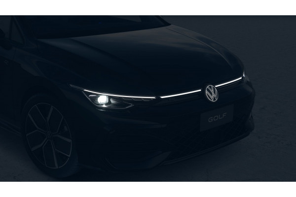 2026 Volkswagen Golf 8.5 110TSI R-Line Hatch Image 4