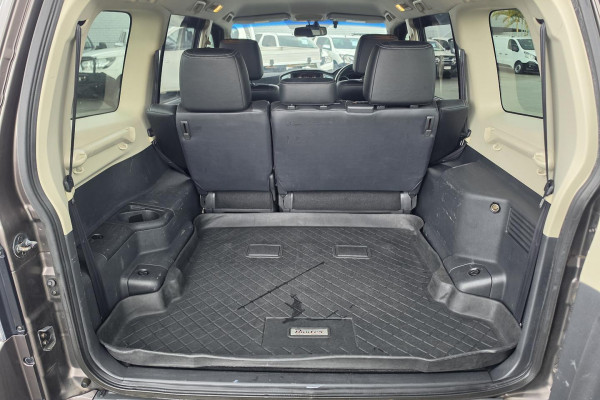 2015 MY16 Mitsubishi Pajero NX GLS SUV Image 13