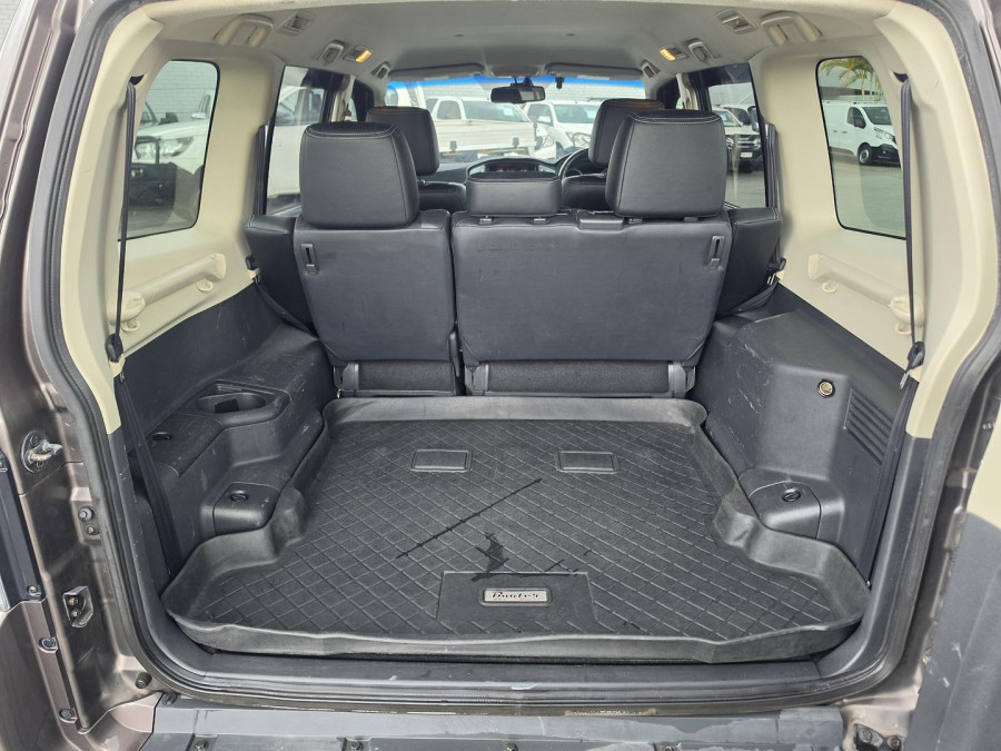 2015 MY16 Mitsubishi Pajero NX GLS SUV Image 13