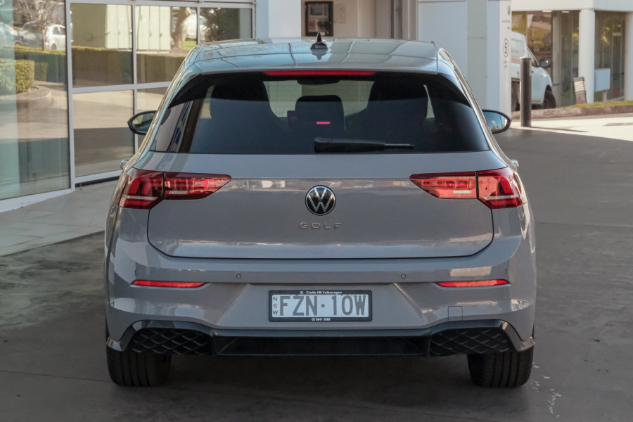 2025 Volkswagen Golf 8.5 110TSI R-Line Hatch Image 5