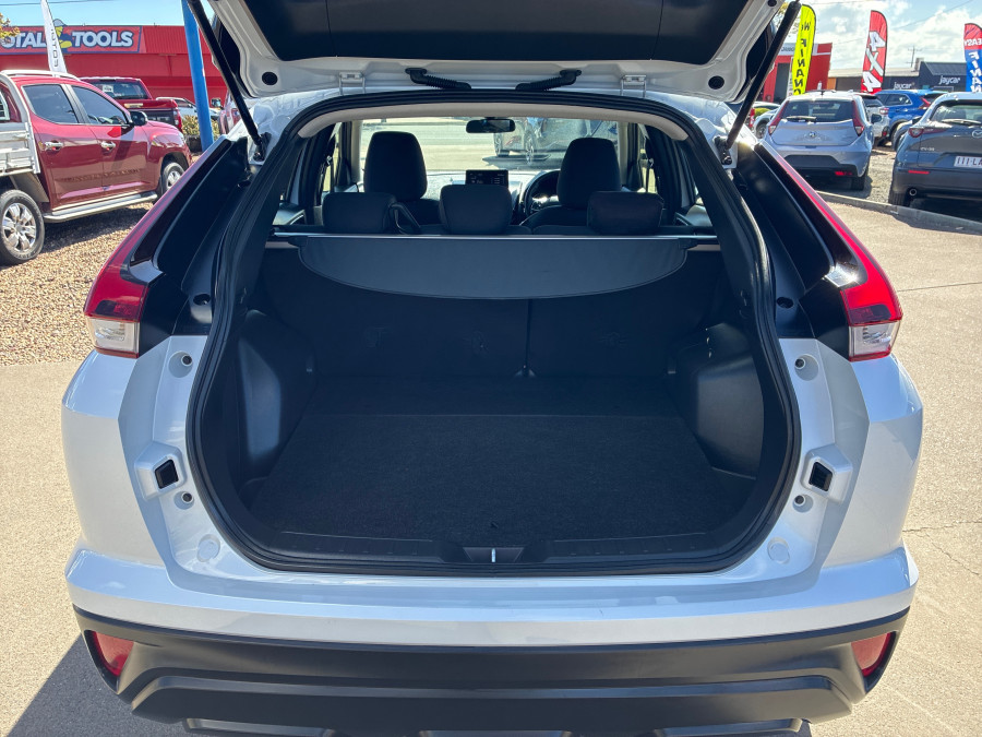 2022 Mitsubishi Eclipse Cross YB PHEV ES SUV Image 11