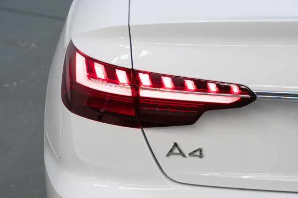 2021 Audi A4 35 TFSI Sedan Image 10