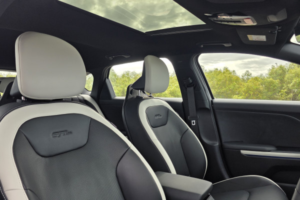 2025 MY26 Kia K4 CL4m GT-Line Hatch Image 14