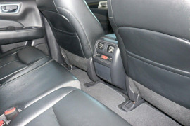 2016 Nissan Pathfinder R52 ST-L SUV