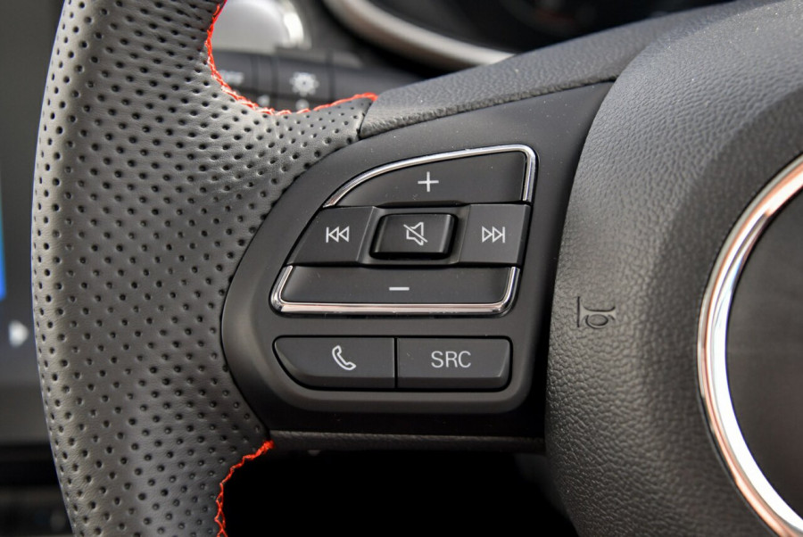 2024 MG ZST S13 Essence SUV Image 10