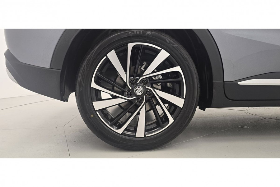 2025 MG ZS ZS32 Essence Hybrid+ SUV Image 6