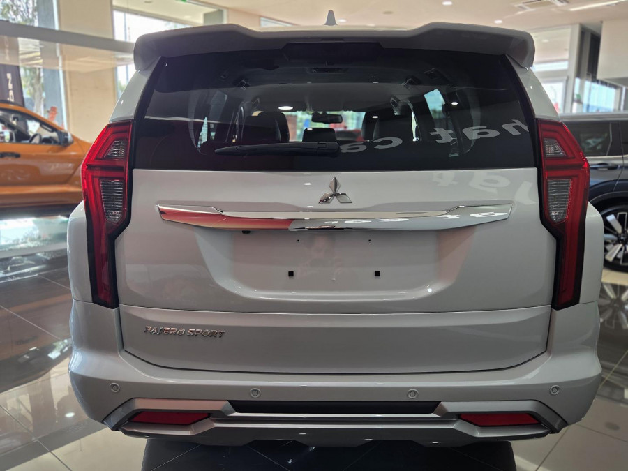 2025 Mitsubishi Pajero Sport QG GLS SUV Image 4