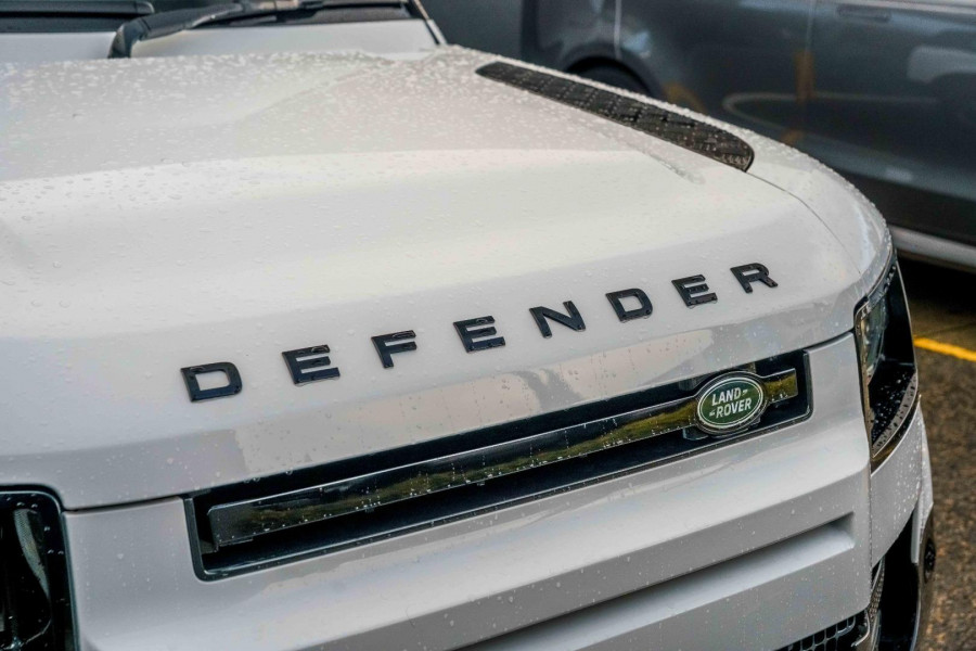 2025 MY25.5 Land Rover Defender L663 110 D350 X-Dynamic SE SUV