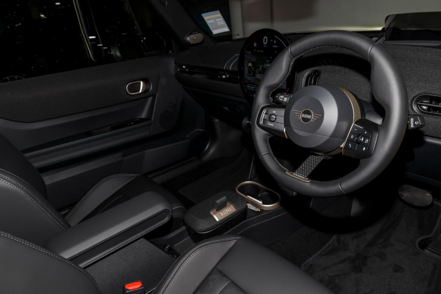 2026 MY25 MINI Cooper F65 C Favoured Hatch