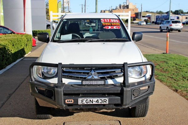 2014 MY15 Mitsubishi Triton MN  GLX Cab chassis - single cab Image 3
