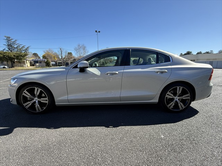 2019 MY20 Volvo S60 Z Series T5 Inscription Sedan Image 6